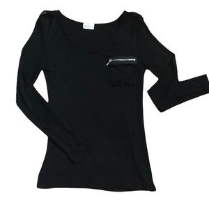 Glitz Women’s Long Sleeve Black Stretch Top Size S